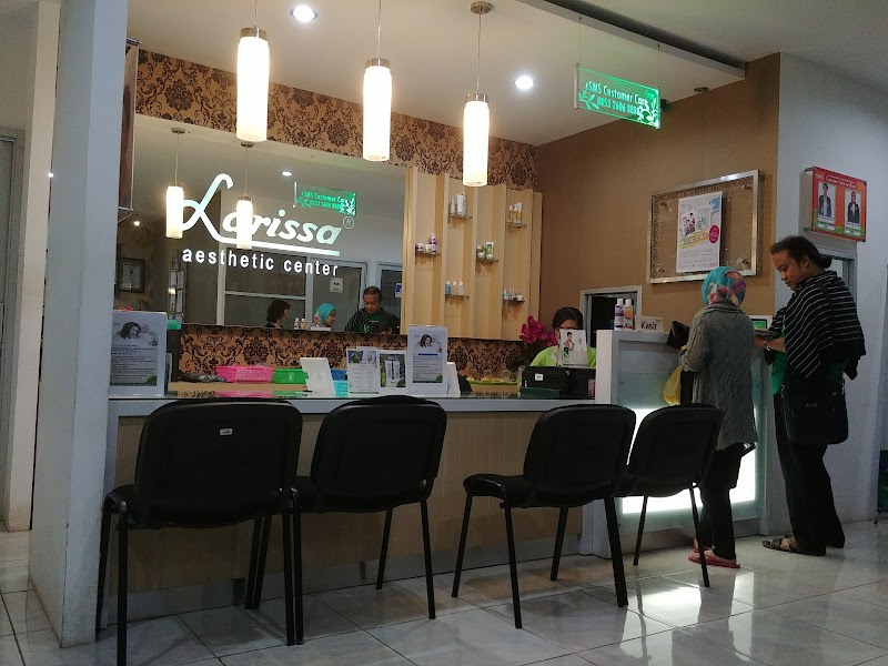 Hidup Sehat, Cantik ala Cilacap: Apotik Ken Saras Cantelan